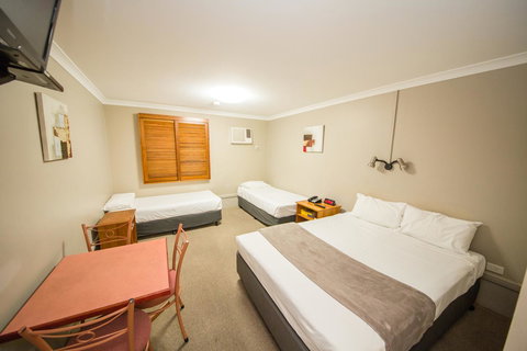 Cosmopolitan Motel & Serviced Apartments - Accommodation Melbourne 7