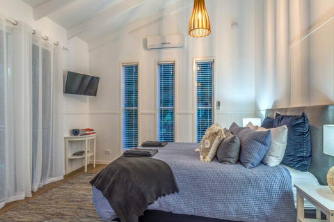 Hampton Estate Wines - Accommodation Melbourne 4