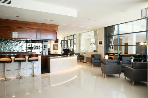 Hotel Diana - Accommodation Melbourne 4