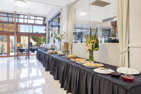 Hotel Diana - Accommodation Melbourne 6