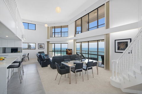 Burleigh Esplanade Apartments - Accommodation Melbourne 35