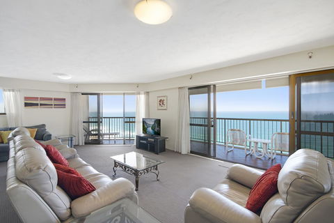 Burleigh Esplanade Apartments - Accommodation Melbourne 38