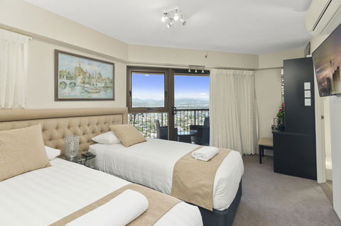 Burleigh Esplanade Apartments - Accommodation Melbourne 34