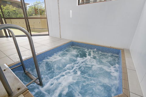 Burleigh Esplanade Apartments - Accommodation Melbourne 22