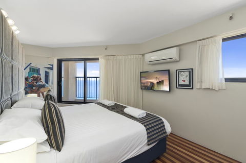 Burleigh Esplanade Apartments - Accommodation Melbourne 28