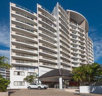 Broadbeach Savannah Resort - Melbourne 4u