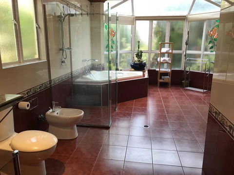 Taj On Byrnes - Private Luxury Apartment Mareeba - Accommodation Melbourne 3