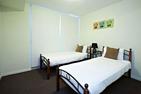 Lanai Riverside Apartments - Accommodation Melbourne 5