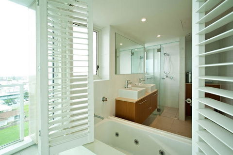 Lanai Riverside Apartments - Accommodation Melbourne 38