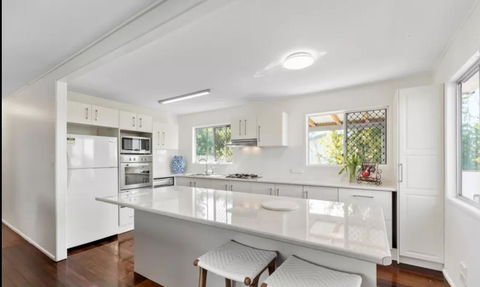 Highland House - Melbourne 4u 11