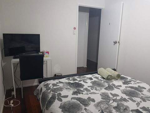 Highland House - Melbourne 4u 13