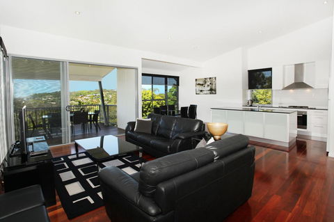 224 Centenary Heights Road Coolum Beach, 500 Dollar Bond, Linen Included - Accommodation Melbourne 3
