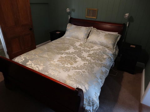 Loughmore House - Melbourne 4u 12