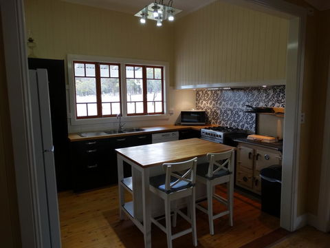Loughmore House - Melbourne 4u 3