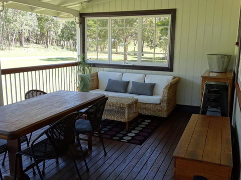 Loughmore House - Melbourne 4u 1