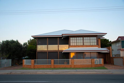 Waterside House Kalbarri - Accommodation Melbourne 0