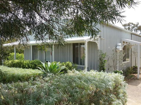 Watson Park - Melbourne 4u 0