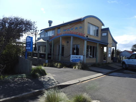 Waves Luxury Suites - Accommodation Melbourne 2