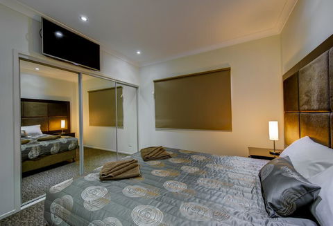 Western Downs Motor Inn - Accommodation Melbourne 2