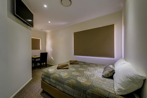Western Downs Motor Inn - Accommodation Melbourne 3