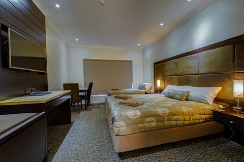 Western Downs Motor Inn - Accommodation Melbourne 1