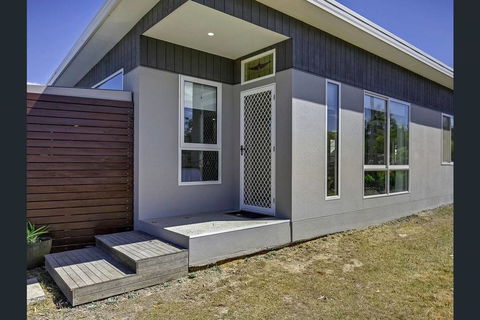 Weston Farm Seaside Stay - Accommodation Melbourne 1