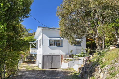 Whitecaps, 26 East Street - Accommodation Melbourne 0