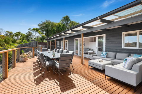 Willowdene With Pool, Spa, Tennis Court And Fireplace - Accommodation Melbourne 3