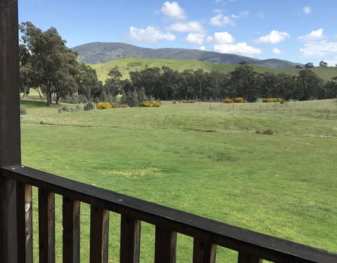 Wimmera Hills Winery - Melbourne 4u 1