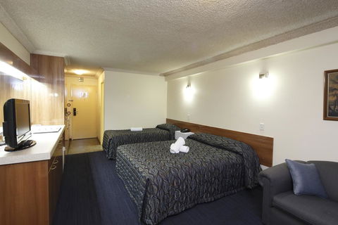 Windsor Lodge - Melbourne 4u 1