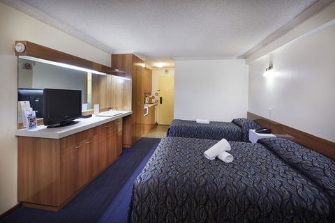 Windsor Lodge - Melbourne 4u 2