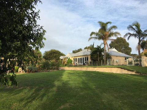 Wonderland Hobby Farm - Accommodation Melbourne 0