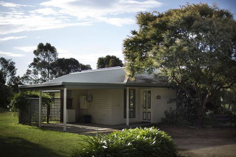 Woongara Cottage - Pet Friendly Country Retreat - Accommodation Melbourne 1