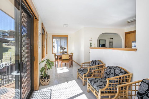 Wooroonga Crescent 9 Kioloa NSW 2539 - Accommodation Melbourne 2