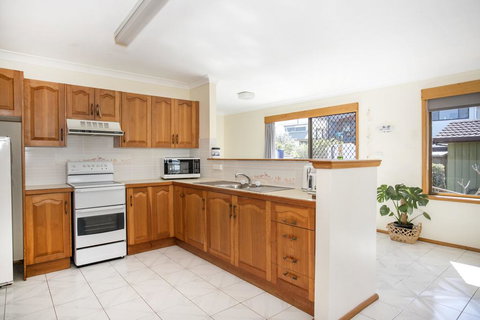 Wooroonga Crescent 9 Kioloa NSW 2539 - Accommodation Melbourne 1