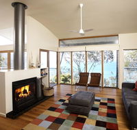 Wye View architecturally designed stunning views - Accommodation Melbourne