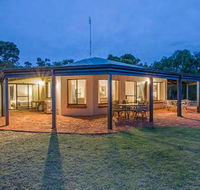 Yallingup Pet Friendly Bush Retreat - Accommodation Melbourne