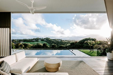 Your Luxury Escape - The Retreat - Accommodation Melbourne 0