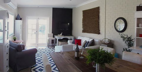 YSG The Edward Townhouse 155 - Steps To Town - Accommodation Melbourne 1