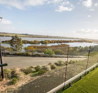 Serenity and sweeping Murray River views - Accommodation Melbourne