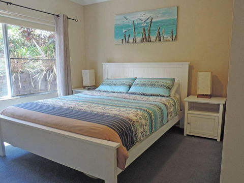 Adriana 3 Unit With A Backyard - Accommodation Melbourne 1