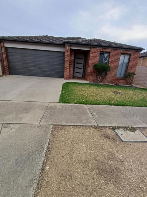A Beautiful And Spacious Home. - Accommodation Melbourne 0