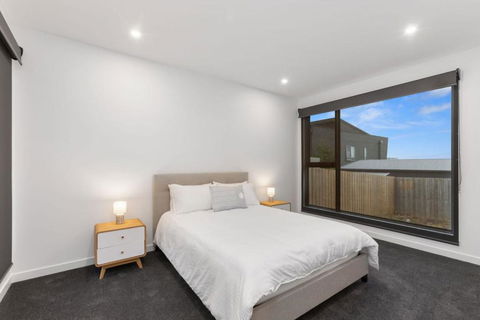 A Box Of Moonlight - Accommodation Melbourne 1