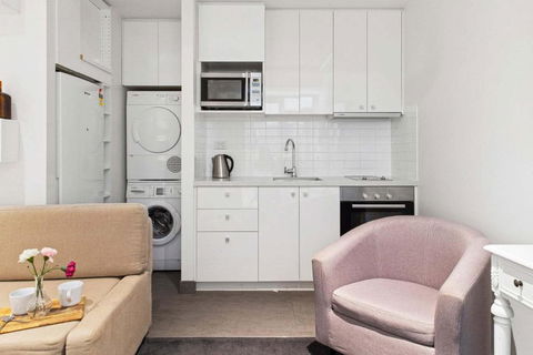 A Cozy CBD Studio Near Melbourne Central - Accommodation Melbourne 3