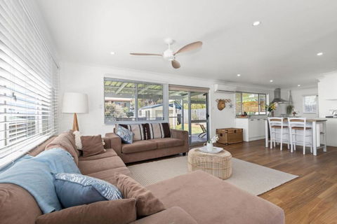A Little Ocean Breeze - Accommodation Melbourne 4