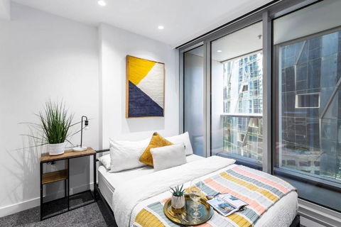 A Lovely Apt Right Next To Southern Cross Station - Accommodation Melbourne 0