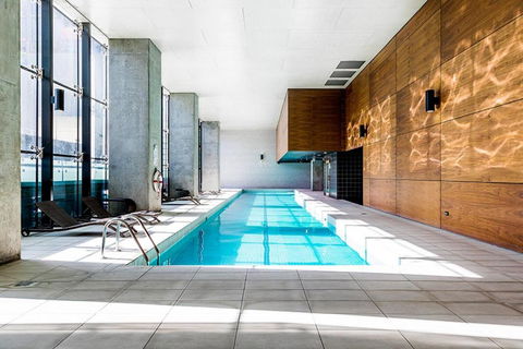 A Modern 2BR Apt With Harbour Views FREE Parking - Accommodation Melbourne 3