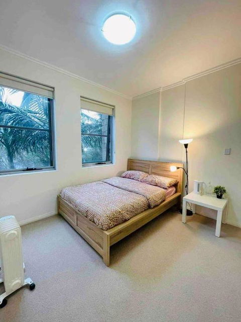 A Private Room - 1 Train Stop To Chatswood CBD - Accommodation Melbourne 1