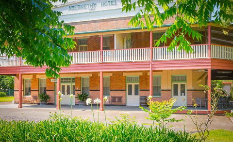 Abernethy House & Cottage - Accommodation Melbourne 0