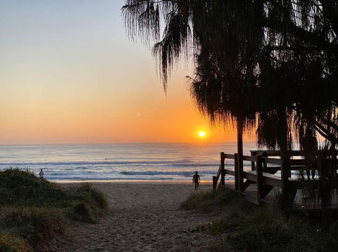 Absolute Beach Front Home -Dogs, Surf, Relax, Bush - Accommodation Melbourne 1